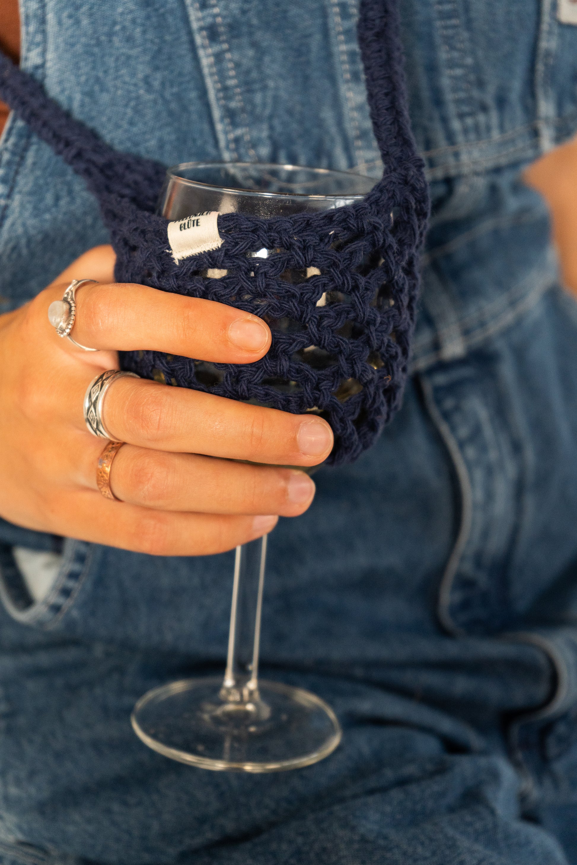 WEINGLASHALTER VITIS - dunkelblau -by Pullunderblüte