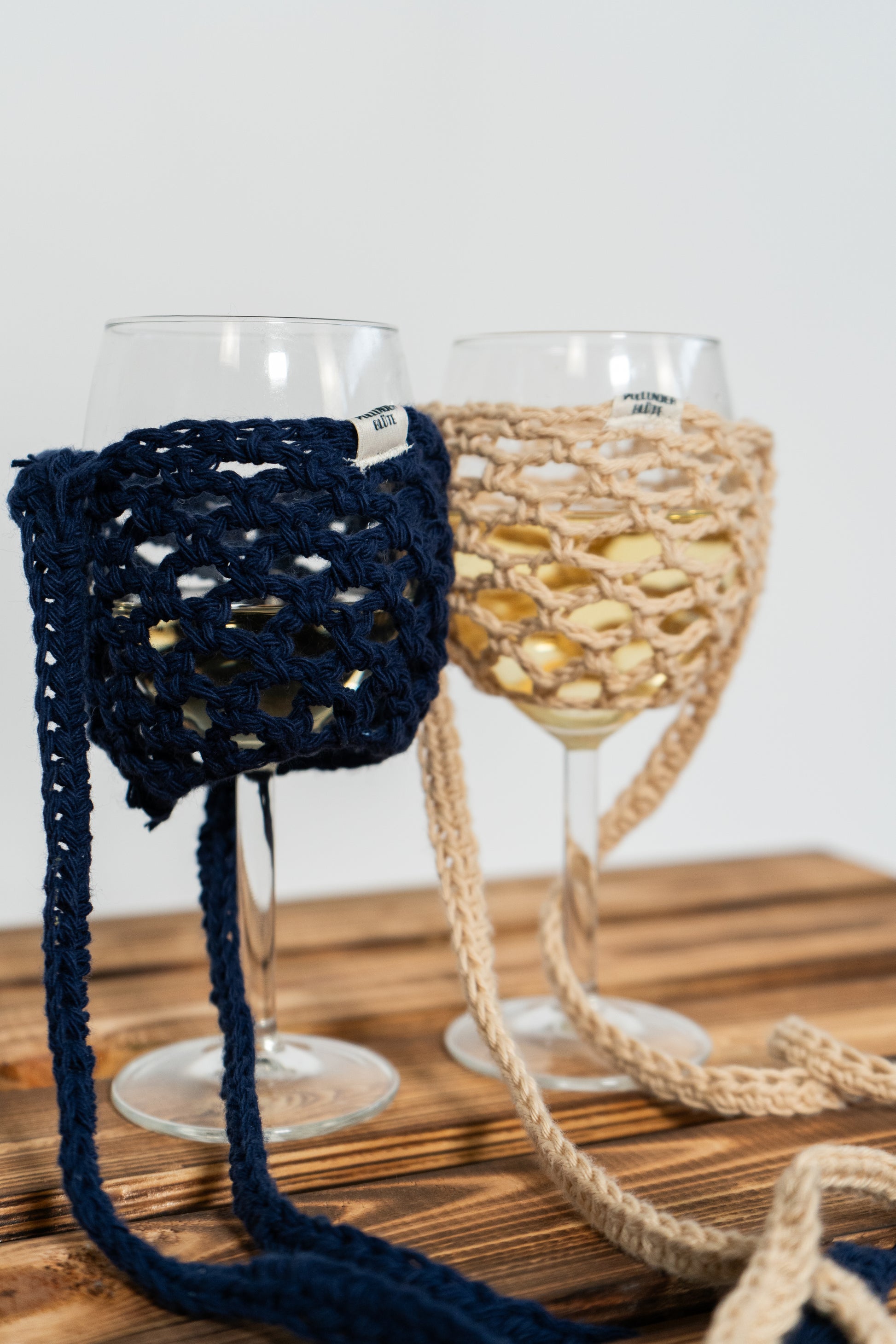 WEINGLASHALTER VITIS - dunkelblau -by Pullunderblüte
