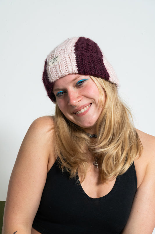 crochet_BEANIE PINK PANTHER