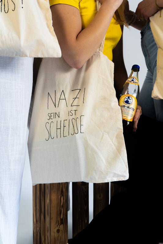 Jutebeutel 'NAZI SEIN IST SCHEISSE'