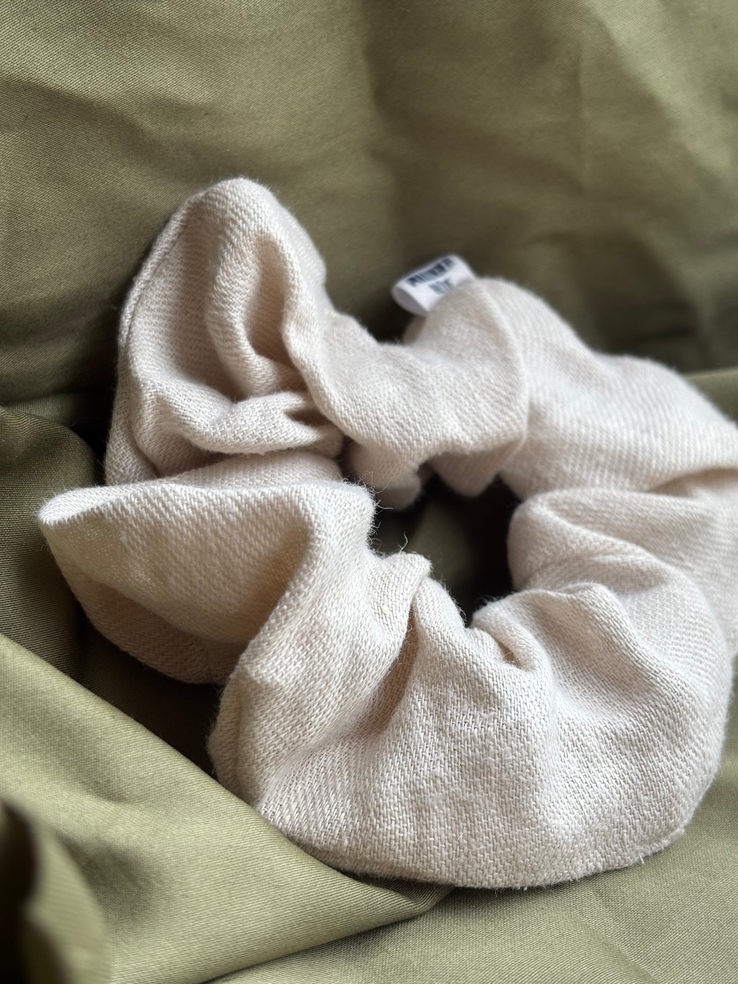Scrunchie Pilea - LEINEN BEIGE