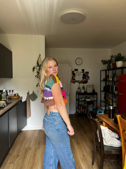 Crop_TOP_FLORES BUNT