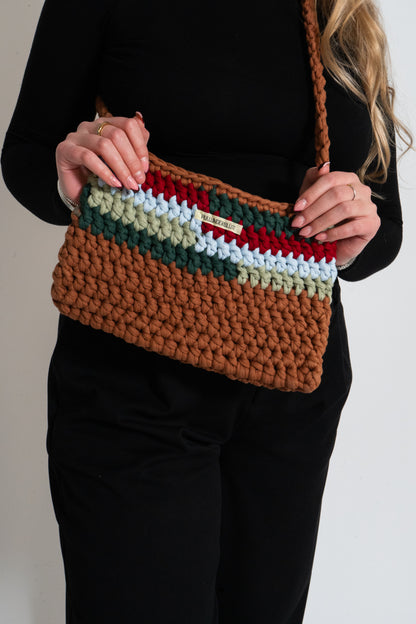 CrossbodybagLARGE_colour -by Pullunderblüte