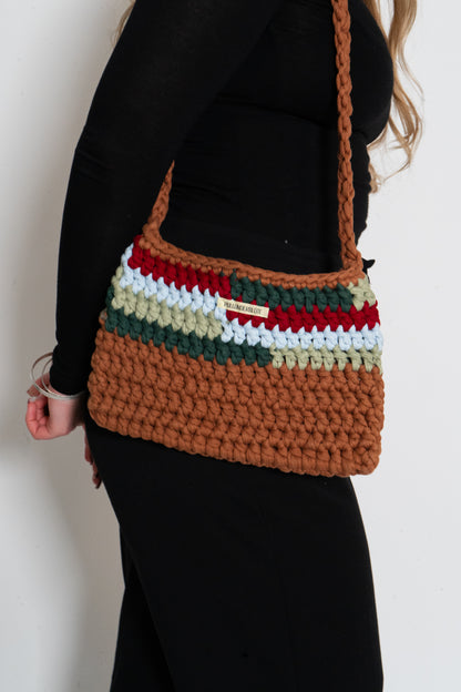 CrossbodybagLARGE_colour -by Pullunderblüte