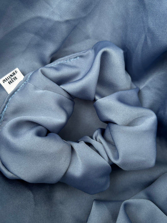 Scrunchie Pilea - SATIN GRAUBLAU