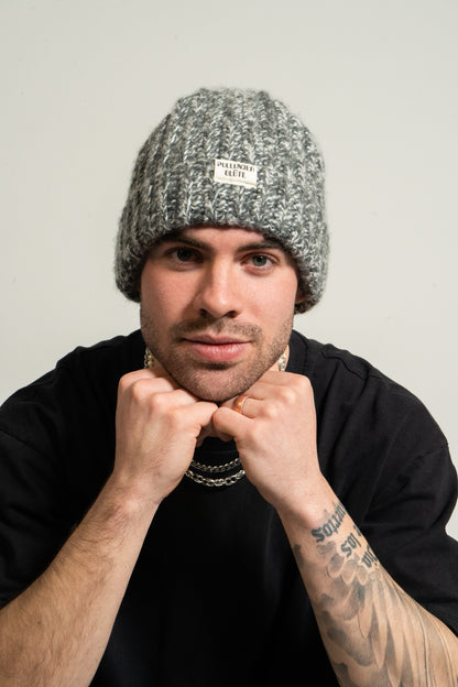 BEANIE HEDERA_ greyandwhite