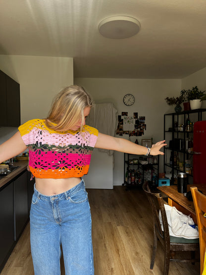 Crop_TOP_FLORES BUNT