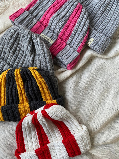 handmade crochet beanie, dark grey and yellow, ecofriendly, comfy labelbeanie